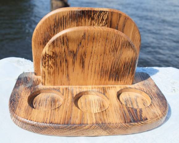 Салфетница деревянная с тремя выемками под специи Салфетница деревянная с тремя выемками под специи