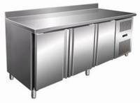 Стол холодильный 3-дверный COOLEQ GN3200TN с бортом Стол холодильный 3-дверный COOLEQ GN3200TN с бортом
