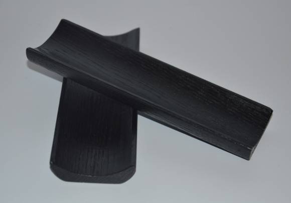 Подставка -лодочка под салфетки в рулонах черные  Подставка -лодочка под салфетки в рулонах черные