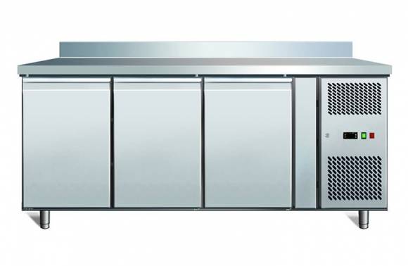 Стол морозильный 3-дверный COOLEQ GN3200BT 465л с бортом Стол морозильный 3-дверный COOLEQ GN3200BT 465л с бортом