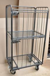 Тележка-стеллаж для белья ТБ12.4 ОЛДАК сетчатый, 2 дверцы, откидная средняя полка Тележка-стеллаж для белья ТБ12.4 ОЛДАК сетчатый, 2 дверцы, откидная средняя полка