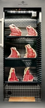 Шкафы холодильные для вызревания мяса и сыра